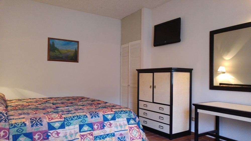 Capital O 88 Inn San Nicolas de los Garza ภายนอก รูปภาพ