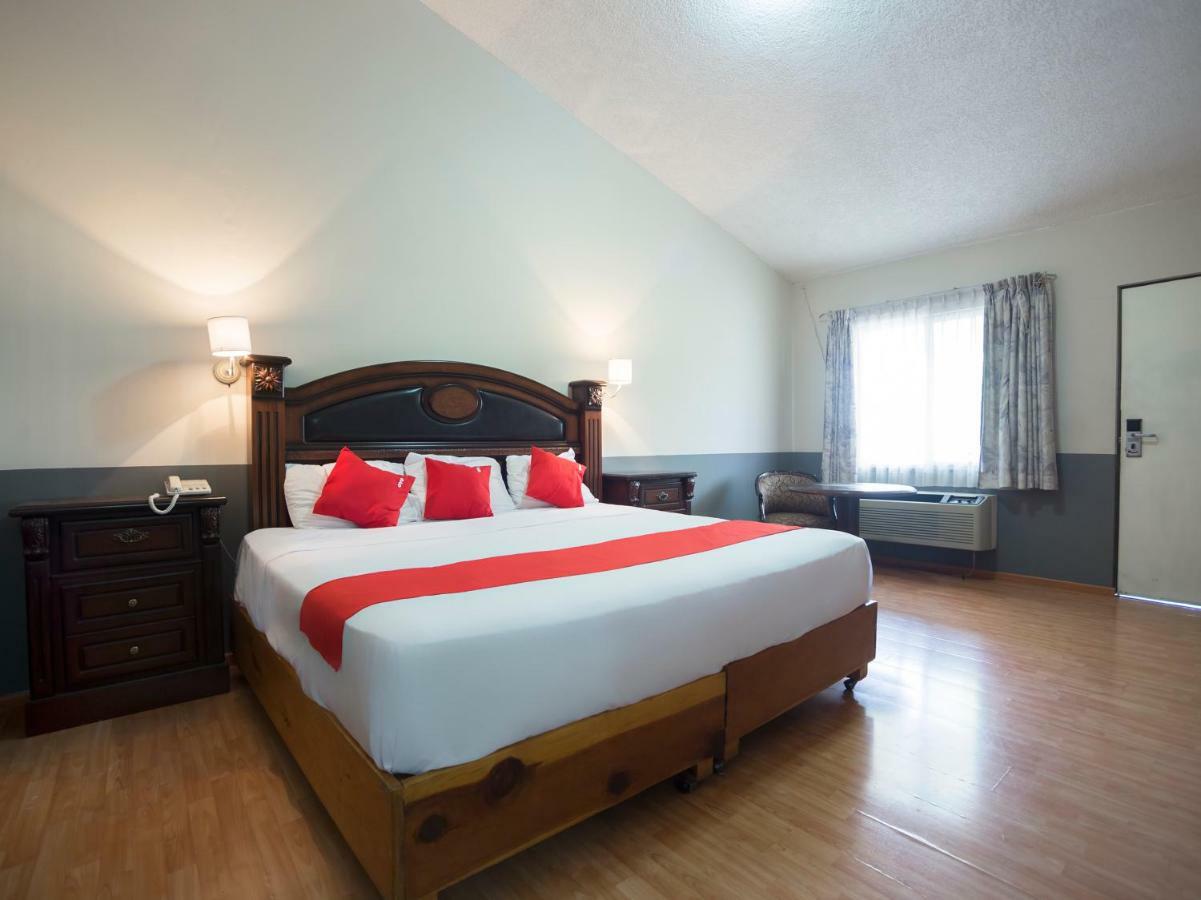 Capital O 88 Inn San Nicolas de los Garza ภายนอก รูปภาพ