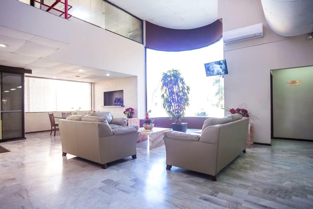 Capital O 88 Inn San Nicolas de los Garza ภายนอก รูปภาพ
