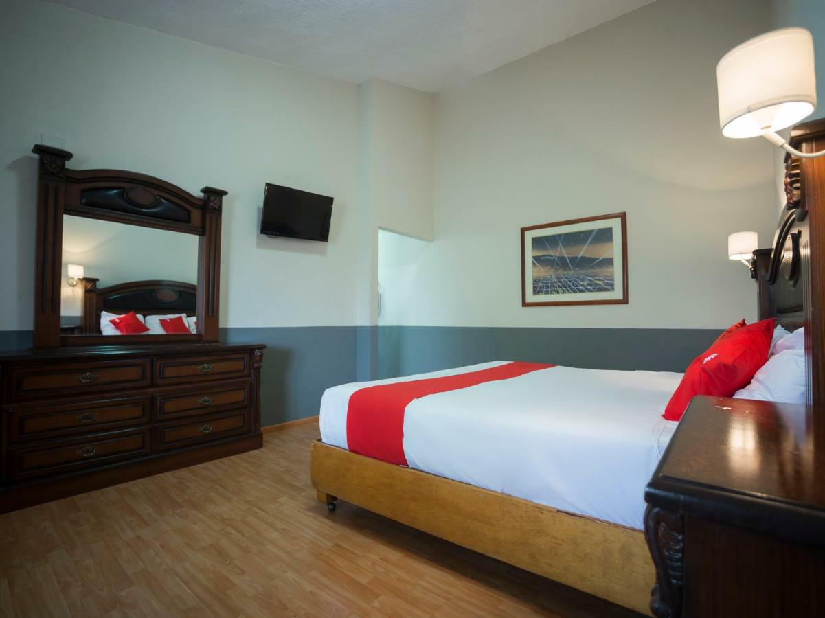 Capital O 88 Inn San Nicolas de los Garza ภายนอก รูปภาพ