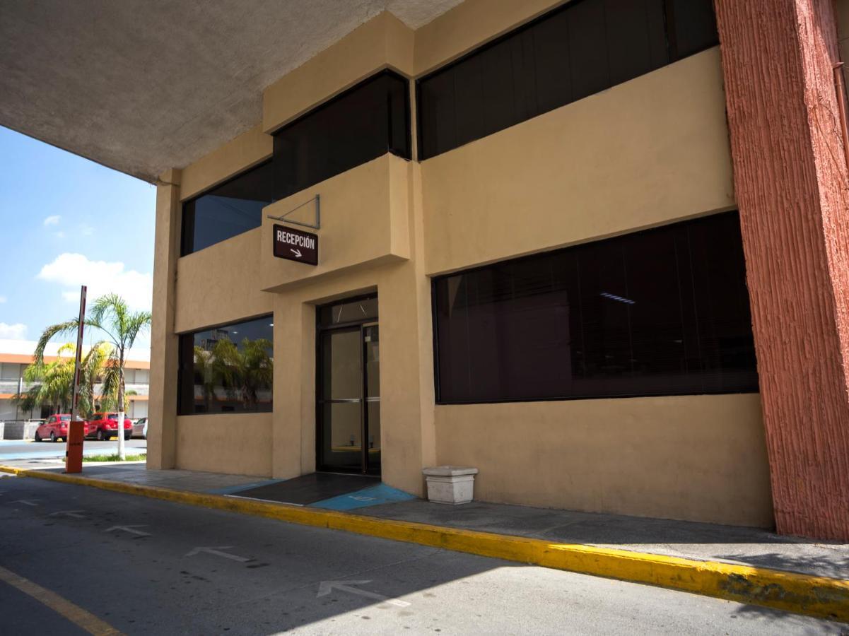 Capital O 88 Inn San Nicolas de los Garza ภายนอก รูปภาพ