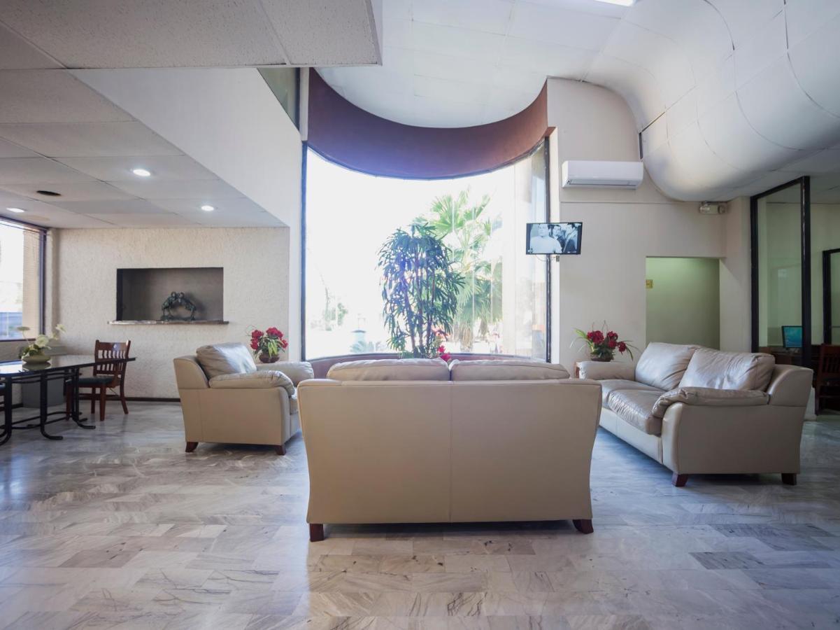 Capital O 88 Inn San Nicolas de los Garza ภายนอก รูปภาพ